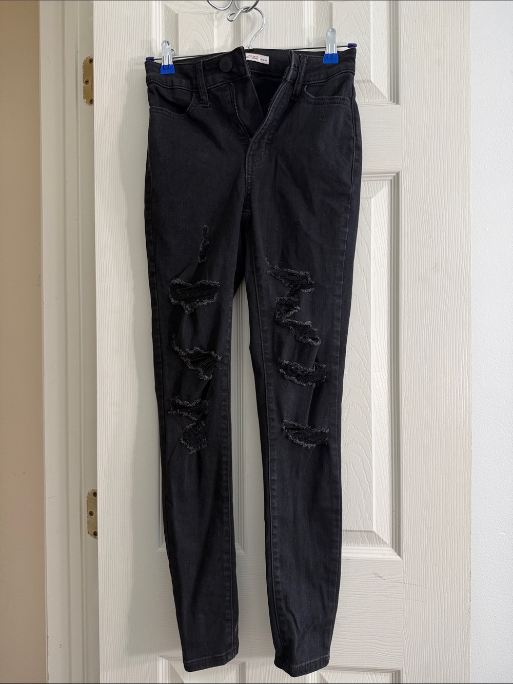 SO Black Ripped Skinny Jeans